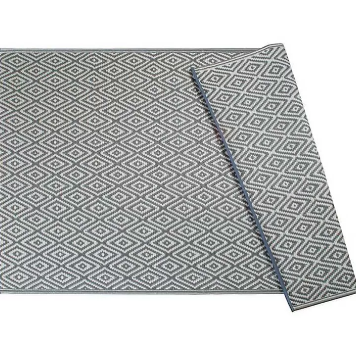 Shop Diamond Outdoor/Indoor Area Rug, 4x6 Outdoor Rugs