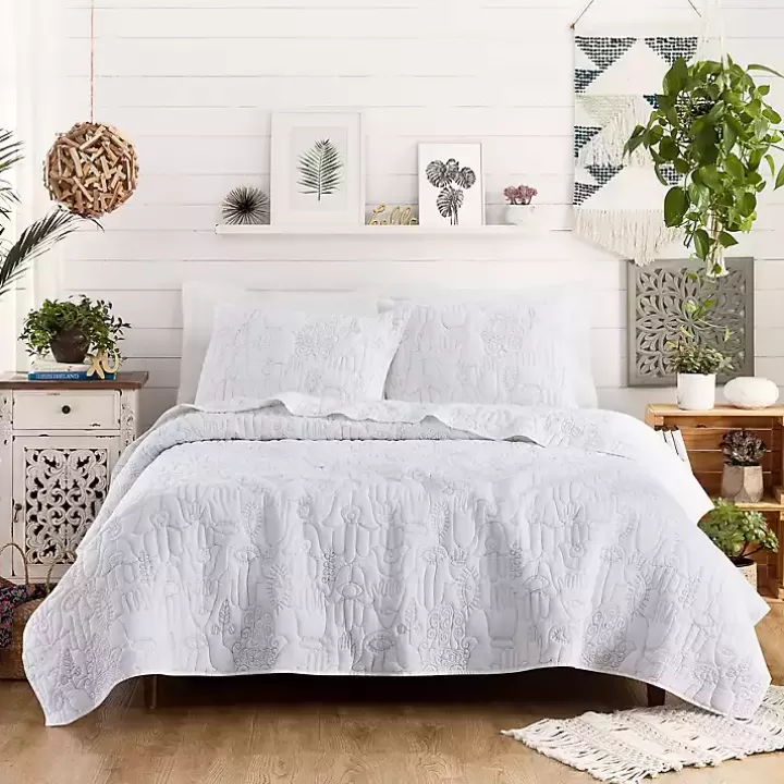 Flash Sale Justina Blakeney Cloud Hamsa King Quilt Set Quilts