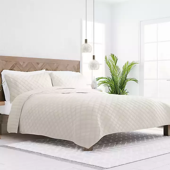 Fashion Natural Stitched Diamond 3-pc. King Quilt Set Quilts